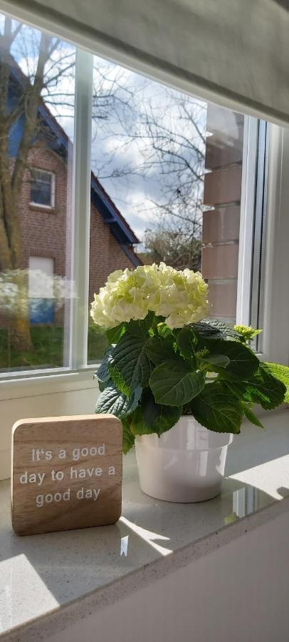 Hoppetosse Apartment Greetsiel Exterior foto